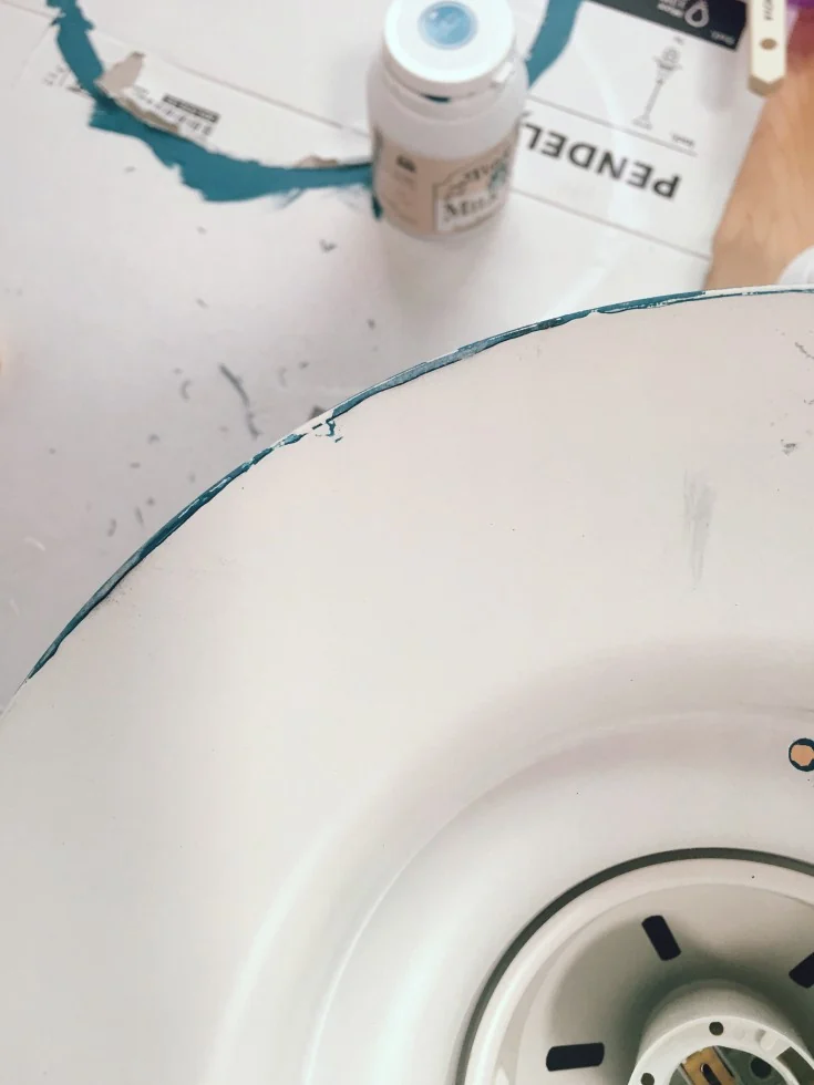 ＩＫＥＡの照明を塗装しました。の掲載写真・図版